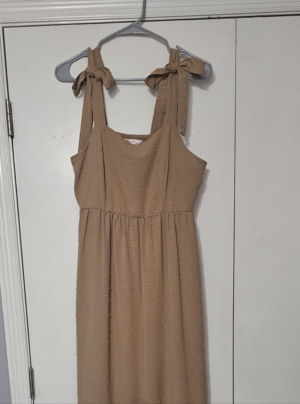 SO Taupe Long Maxi Dress with Ruffle Hem Sz M